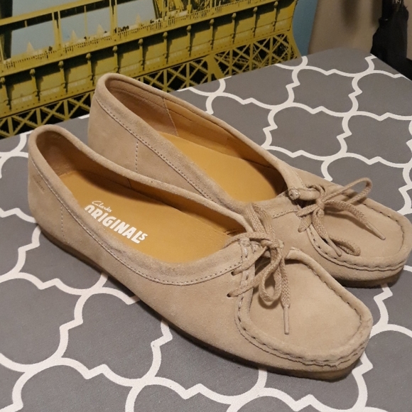 Clarks Shoes - Clarks Originals shoes sz.10 M